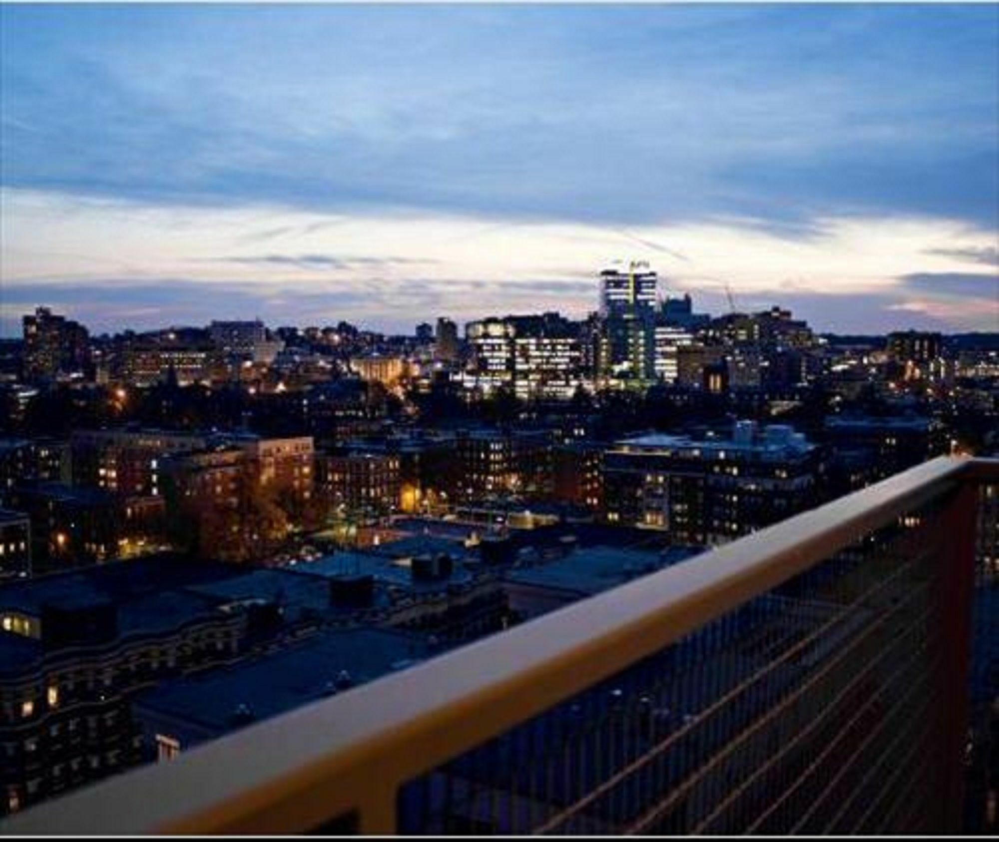 Global Luxury Suites At Kenmore Square Boston Exterior photo